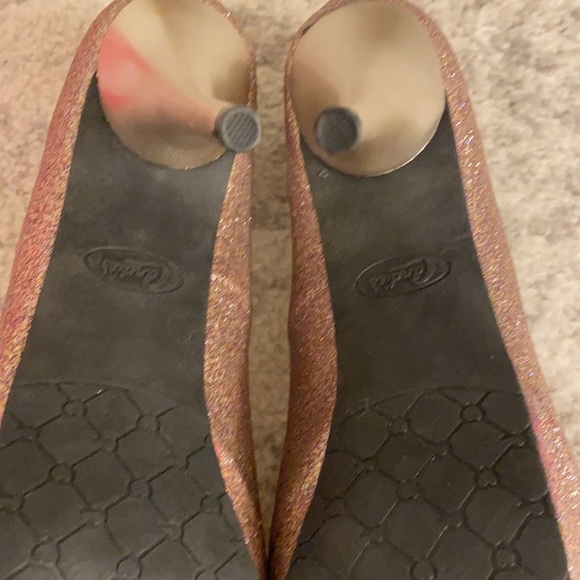 New with Box Candies Rose Gold Heels- size 10 - Picture 5 of 6